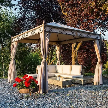 Gremi - Bed & Breakfast 3*